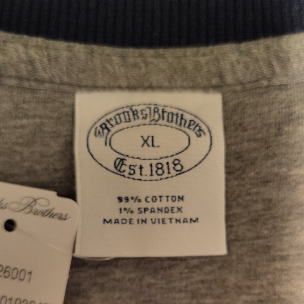 Men's Navy Blueand Gray Sweater Brooks Brothers New With Tag XL. - Picture 2 of 6